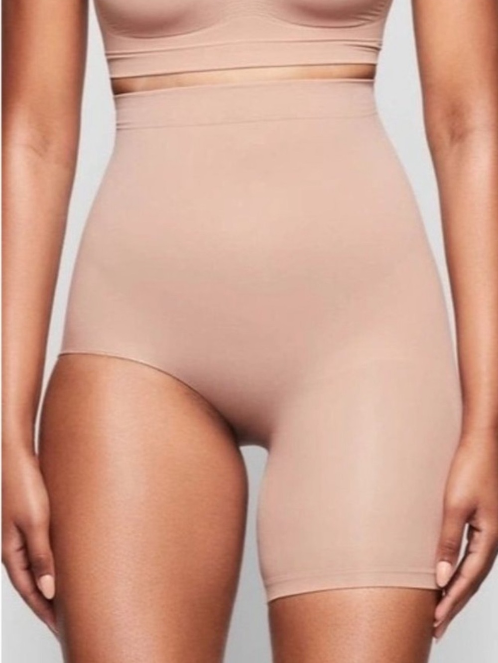 Skims one leg high rise short right leg exposed shapewear